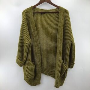 Signature Studio 3/4 Sleeve Olive Cardigan Sweater